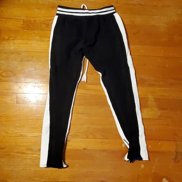 Zippered ankle Joggers - Picture 2 of 3